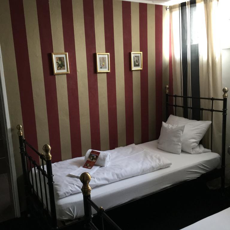 Hotel B&B Bredl In Der Villa Ballestrem Straubing Dış mekan fotoğraf