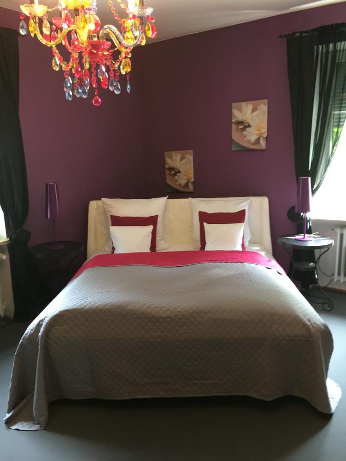 Hotel B&B Bredl In Der Villa Ballestrem Straubing Dış mekan fotoğraf